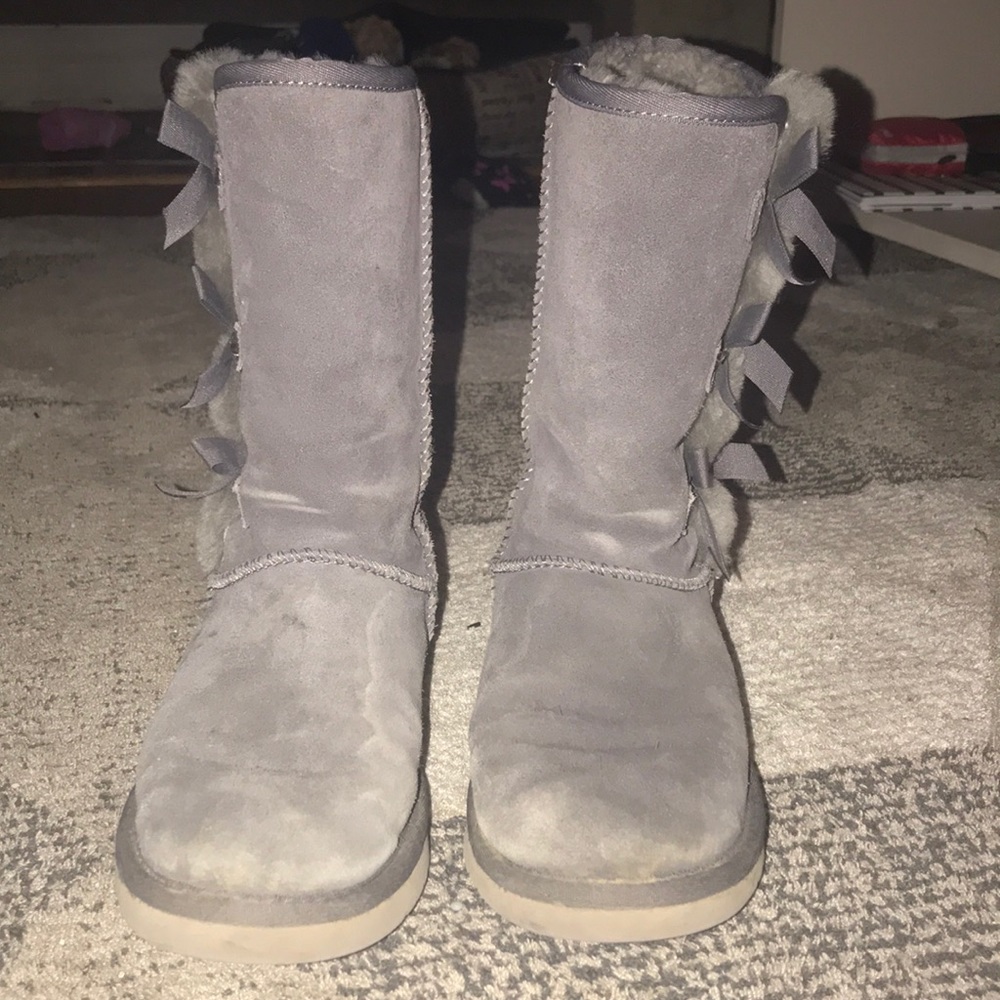 gray boots